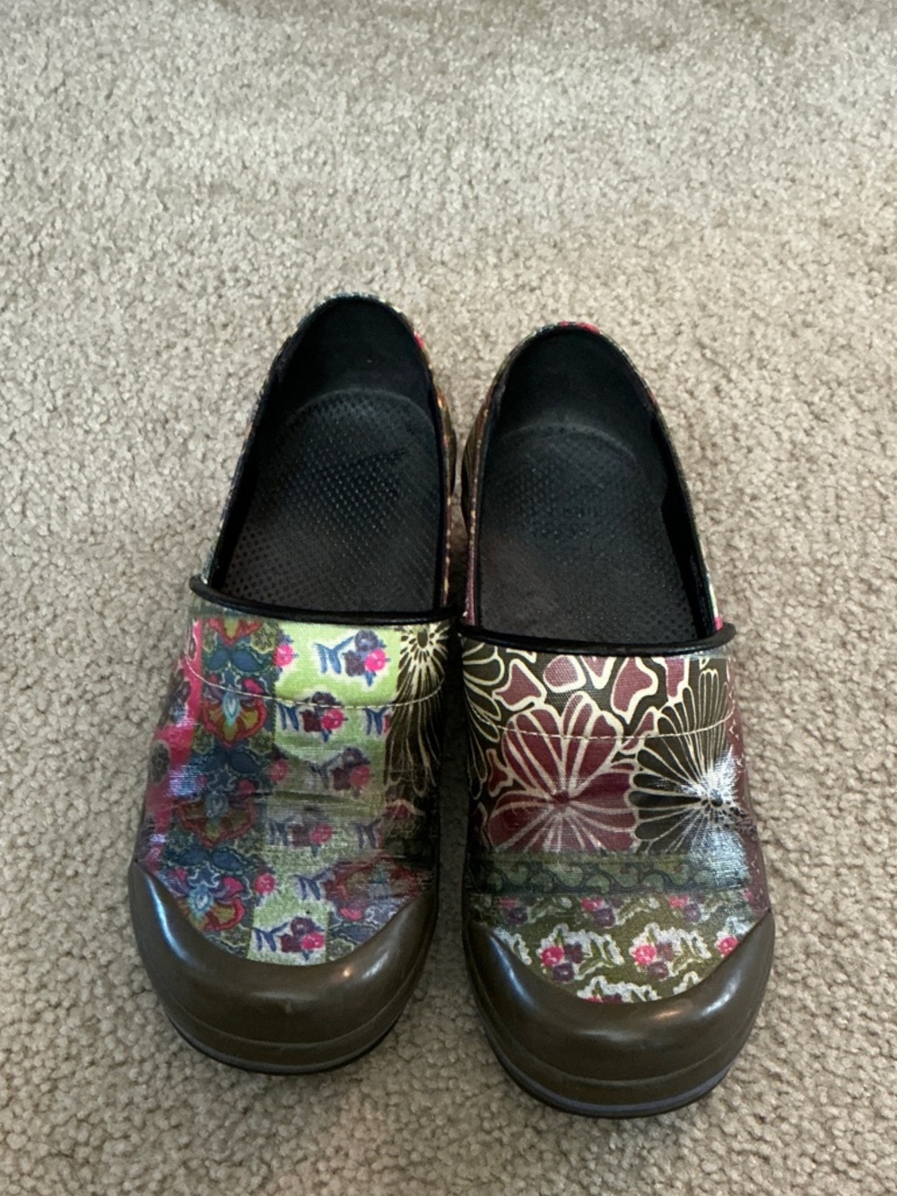 Floral Pattern Slip-On Women’s Clogs - Multicolor